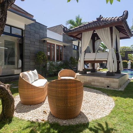 Villa Designer Studio Emy Sanur Exterior foto