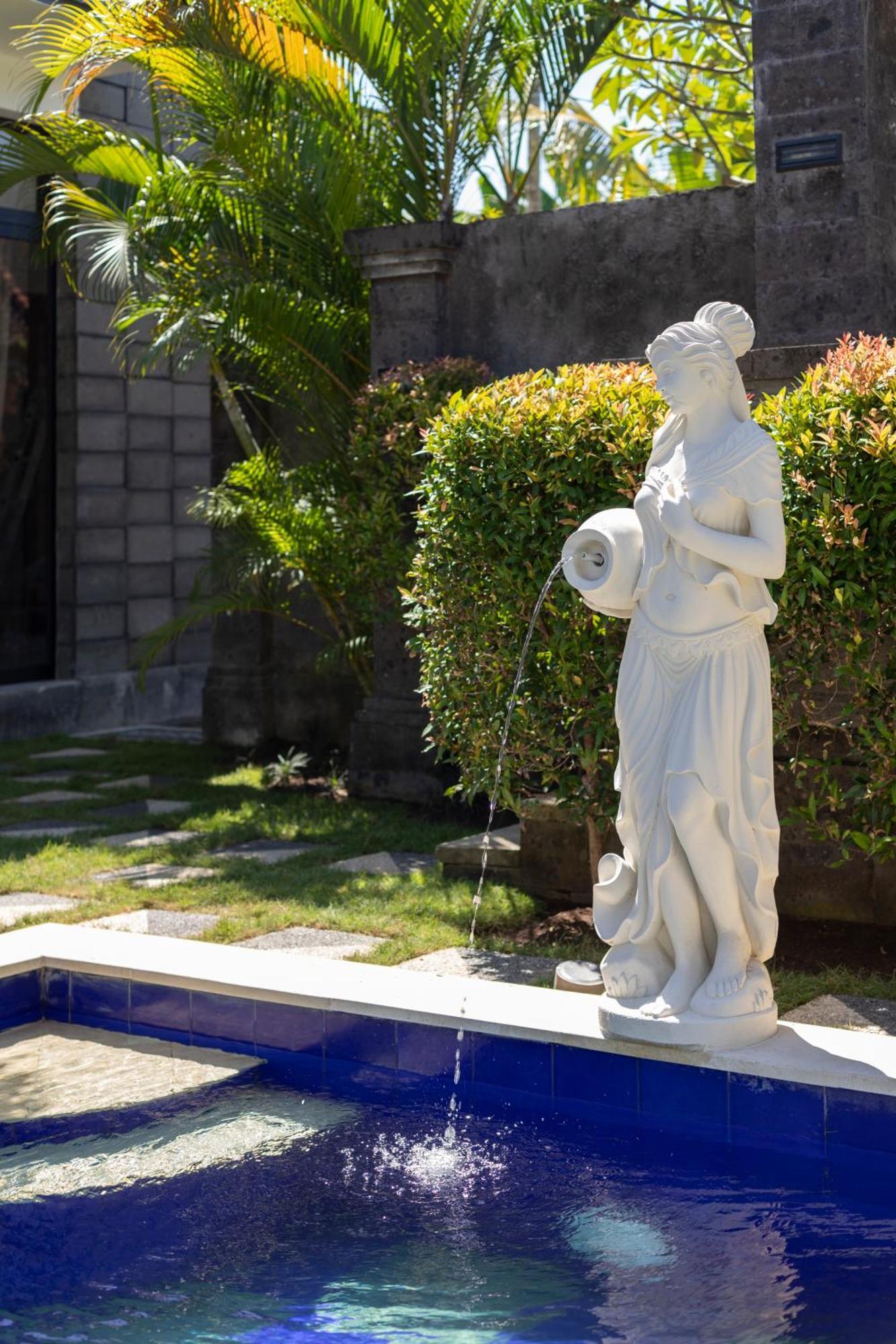 Designer Studio Emy Sanur Exterior foto