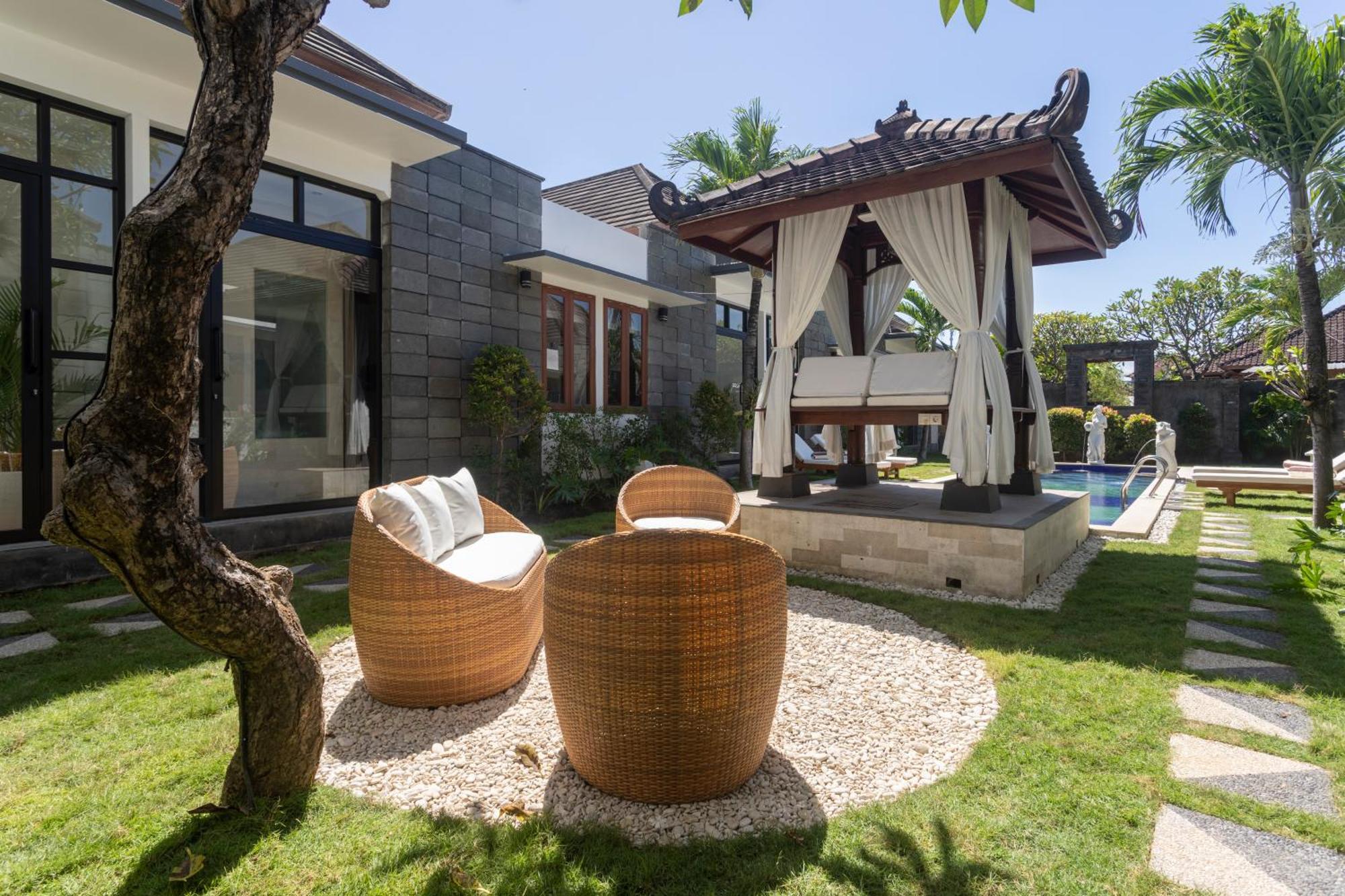 Villa Designer Studio Emy Sanur Exterior foto